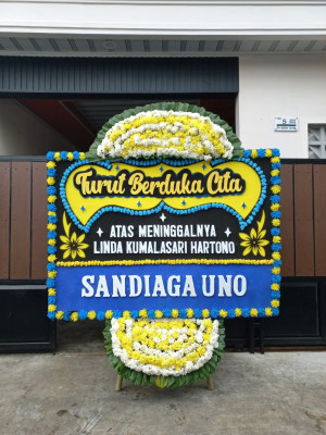 Papan Bunga Duka di Murni